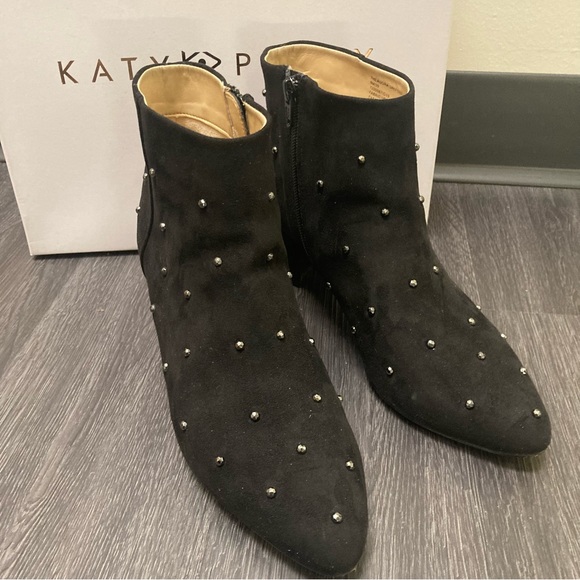 Katy Perry The Aurora microsuede embellished black booty 9M - Like new w/box - Picture 2 of 7